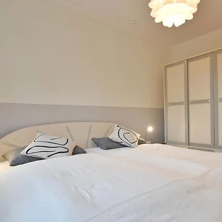 - Strahlender Mond * Dahme (Schleswig-Holstein)